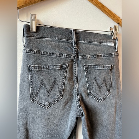 MOTHER The Insider Crop Fray In “To the Moon and Back” Gray Jeans Size 25 - Picture 3 of 16